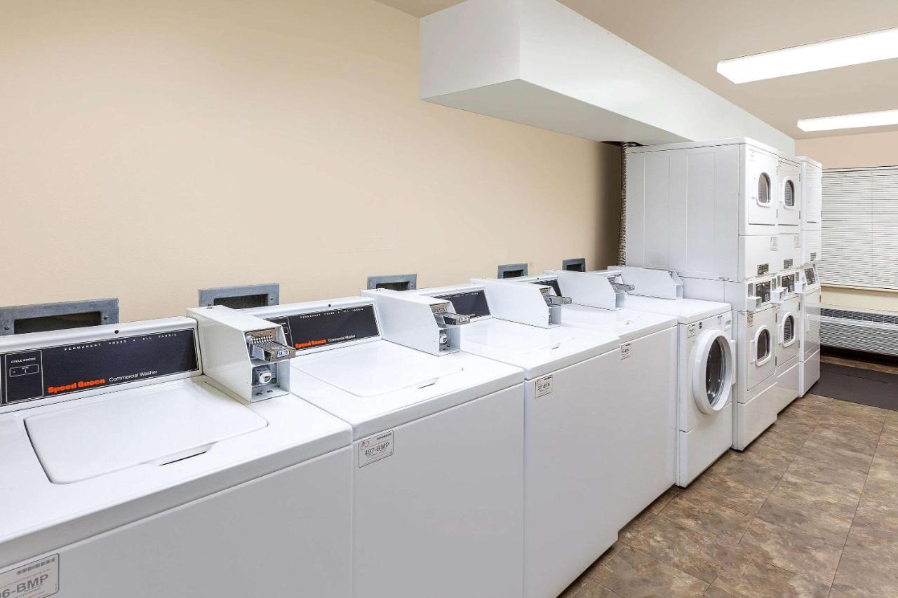 Woodspring Suites Des Moines Pleasant Hill Ngoại thất bức ảnh