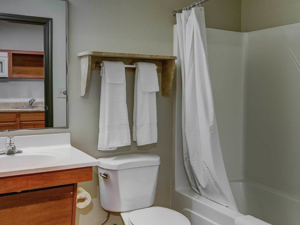 Woodspring Suites Des Moines Pleasant Hill Ngoại thất bức ảnh